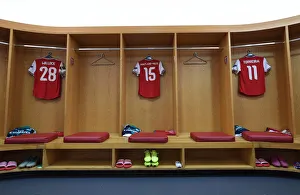 Arsenal V Vitoria Club 2019-20 Prints: Arsenal FC: Unity in the Huddle - Pre-Match Moment