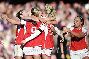 Arsenal FC v Aston Villa - Barclays Women's Super League