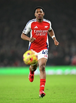 Arsenal FC v Aston Villa FC - Premier League