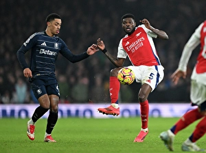 Arsenal V Aston Villa 2024-25 Prints: Arsenal FC v Aston Villa FC - Premier League