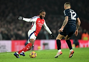 Arsenal V Aston Villa 2024-25 Prints: Arsenal FC v Aston Villa FC - Premier League