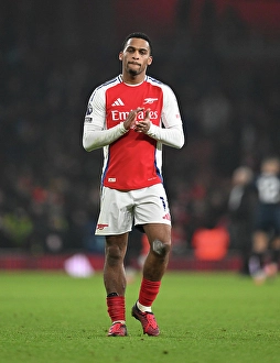 Arsenal FC v Aston Villa FC - Premier League
