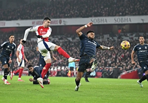 Arsenal V Aston Villa 2024-25 Prints: Arsenal FC v Aston Villa FC - Premier League