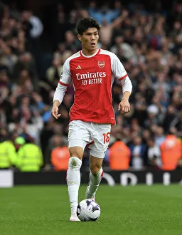 Arsenal FC v Aston Villa - Premier League