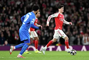 Arsenal V Bayer Leverkusen 2025-26 Prints: Arsenal FC v Bayer 04 Leverkusen - UEFA Champions League 2025/26 Round of 16 Second Leg