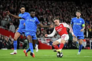 Arsenal V Bayer Leverkusen 2025-26 Prints: Arsenal FC v Bayer 04 Leverkusen - UEFA Champions League 2025/26 Round of 16 Second Leg