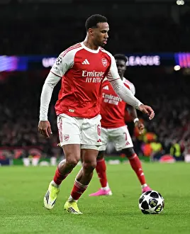 Arsenal V Bayer Leverkusen 2025-26 Prints: Arsenal FC v Bayer 04 Leverkusen - UEFA Champions League 2025/26 Round of 16 Second Leg
