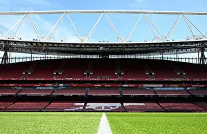 Arsenal V Bayer Leverkusen 2025-26 Prints: Arsenal FC v Bayer 04 Leverkusen - UEFA Champions League 2025/26 Round of 16 Second Leg
