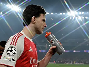 Arsenal V Bayer Leverkusen 2025-26 Prints: Arsenal FC v Bayer 04 Leverkusen - UEFA Champions League 2025/26 Round of 16 Second Leg