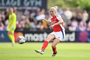 Arsenal FC v Brighton & Hove Albion - Barclays Women's Super League Arsenal FC v Brighton & Hove Albion - Barclays Women's Super League