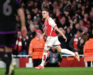 Arsenal V Bayern Munich 2023-24 Prints: Arsenal FC v FC Bayern Munchen: Quarter-final First Leg - UEFA Champions League 2023/24