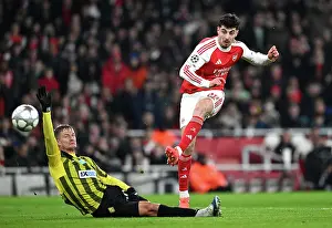 Arsenal V Kairat Almaty 2025-26 Prints: Arsenal FC v FC Kairat Almaty - UEFA Champions League 2025/26 League Phase MD8