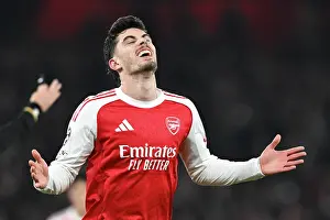 Arsenal V Kairat Almaty 2025-26 Prints: Arsenal FC v FC Kairat Almaty - UEFA Champions League 2025/26 League Phase MD8