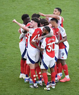 Arsenal V Leicester City 2024-25 Prints: Arsenal FC v Leicester City FC - Premier League