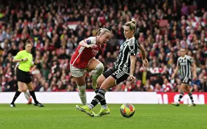 Arsenal FC v Manchester United - Barclays Women's Super League