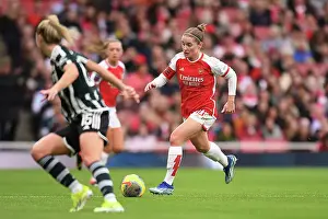 Arsenal FC v Manchester United - Barclays Women's Super League