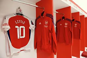 Arsenal Women V Manchester United Women 2024-25 Prints: Arsenal FC v Manchester United FC - Barclays Women's Super League Arsenal FC v Manchester United FC - Barclays
