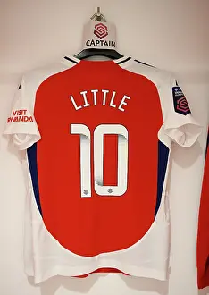 Arsenal Women V Manchester United Women 2024-25 Prints: Arsenal FC v Manchester United FC - Barclays Women's Super League Arsenal FC v Manchester United FC - Barclays