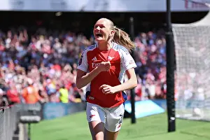 Arsenal Women V Manchester United Women 2024-25 Prints: Arsenal FC v Manchester United FC - Barclays Women's Super League Arsenal FC v Manchester United FC - Barclays