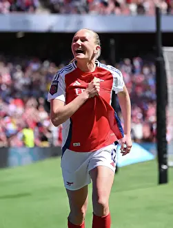Arsenal Women V Manchester United Women 2024-25 Prints: Arsenal FC v Manchester United FC - Barclays Women's Super League Arsenal FC v Manchester United FC - Barclays