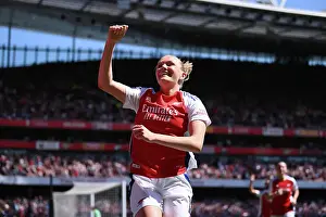 Arsenal Women V Manchester United Women 2024-25 Prints: Arsenal FC v Manchester United FC - Barclays Women's Super League Arsenal FC v Manchester United FC - Barclays