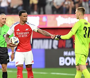 Arsenal FC v Manchester United - Pre-Season Friendly