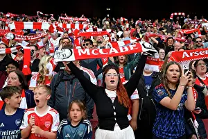 Arsenal Women V OL Lyonnes 1/2 Final 1st Leg 2025-26 Prints: Arsenal FC v OL Lyonnes - UEFA Women's Champions League 2025/26 Semi-Final First Leg Arsenal FC v OL Lyonnes