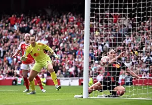 Arsenal Women V OL Lyonnes 1/2 Final 1st Leg 2025-26 Prints: Arsenal FC v OL Lyonnes - UEFA Women's Champions League 2025/26 Semi-Final First Leg Arsenal FC v OL Lyonnes