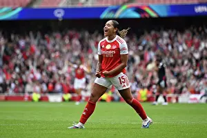 Arsenal Women V OL Lyonnes 1/2 Final 1st Leg 2025-26 Prints: Arsenal FC v OL Lyonnes - UEFA Women's Champions League 2025/26 Semi-Final First Leg Arsenal FC v OL Lyonnes