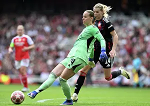 Arsenal Women V OL Lyonnes 1/2 Final 1st Leg 2025-26 Prints: Arsenal FC v OL Lyonnes - UEFA Women's Champions League 2025/26 Semi-Final First Leg Arsenal FC v OL Lyonnes