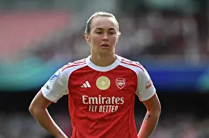 Arsenal Women V OL Lyonnes 1/2 Final 1st Leg 2025-26 Prints: Arsenal FC v OL Lyonnes - UEFA Women's Champions League 2025/26 Semi-Final First Leg Arsenal FC v OL Lyonnes