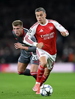 Arsenal V Olympiacos 2025-26 Prints: Arsenal FC v Olympiacos FC - UEFA Champions League 2025/26 League Phase MD2