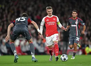 Arsenal V Olympiacos 2025-26 Prints: Arsenal FC v Olympiacos FC - UEFA Champions League 2025/26 League Phase MD2