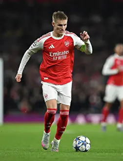 Arsenal V Olympiacos 2025-26 Prints: Arsenal FC v Olympiacos FC - UEFA Champions League 2025/26 League Phase MD2