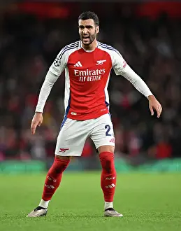 Paris St Germain Fc Prints: Arsenal FC v Paris Saint-Germain - UEFA Champions League 2024/25 League Phase MD2