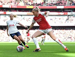Arsenal FC v Tottenham Hotspur - Barclays Women´s Super League