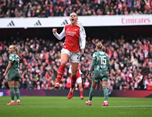 Arsenal Women V Tottenham Hotspur Women 2024-25 Prints: Arsenal FC v Tottenham Hotspur FC - Barclays Women's Super League Arsenal FC v Tottenham Hotspur FC - Barclays