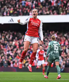 Arsenal Women V Tottenham Hotspur Women 2024-25 Prints: Arsenal FC v Tottenham Hotspur FC - Barclays Women's Super League Arsenal FC v Tottenham Hotspur FC - Barclays
