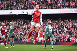 Arsenal Women V Tottenham Hotspur Women 2024-25 Prints: Arsenal FC v Tottenham Hotspur FC - Barclays Women's Super League Arsenal FC v Tottenham Hotspur FC - Barclays