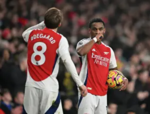 Arsenal V Tottenham Hotspur 2024-25 Prints: Arsenal FC v Tottenham Hotspur FC - Premier League