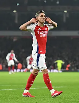 Arsenal FC v Tottenham Hotspur FC - Premier League