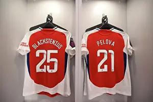 Arsenal FC v West Ham United FC - Barclays Women's Super League Arsenal FC v West Ham United FC - Barclays Women's Super League