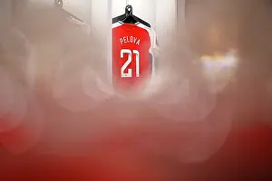 Arsenal Women V West Ham United Women 2024-25 Prints: Arsenal FC v West Ham United FC - Barclays Women's Super League Arsenal FC v West Ham United FC - Barclays