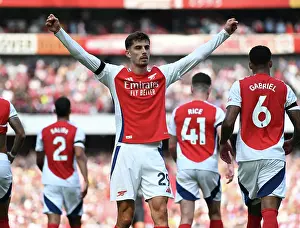 Arsenal FC v Wolverhampton Wanderers FC - Premier League
