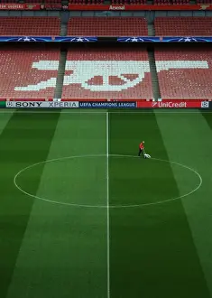 Arsenal V Barcelona 2015/16 Prints: Arsenal FC vs. FC Barcelona: UEFA Champions League Clash at Arsenal Stadium, London