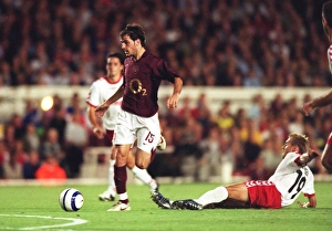 Arsenal V FC Thun 2005-6 Prints: Arsenal FC vs FC Thun: 2005-06 Season Match