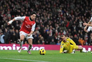 Arsenal V Fulham 2010-11 Prints: Arsenal FC vs Fulham: 2010-11 Season Match