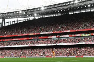 Arsenal FC vs. Liverpool FC: Barclays Women's Super League Showdown at Emirates Stadium