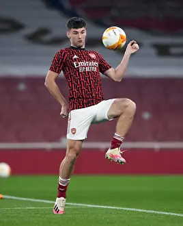 Arsenal FC vs Molde FK: Kieran Tierney Warming Up - UEFA Europa League 2020-21
