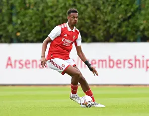 Arsenal FC: Zach Awe Goes Head-to-Head with Ipswich Town in Pre-Season Training
